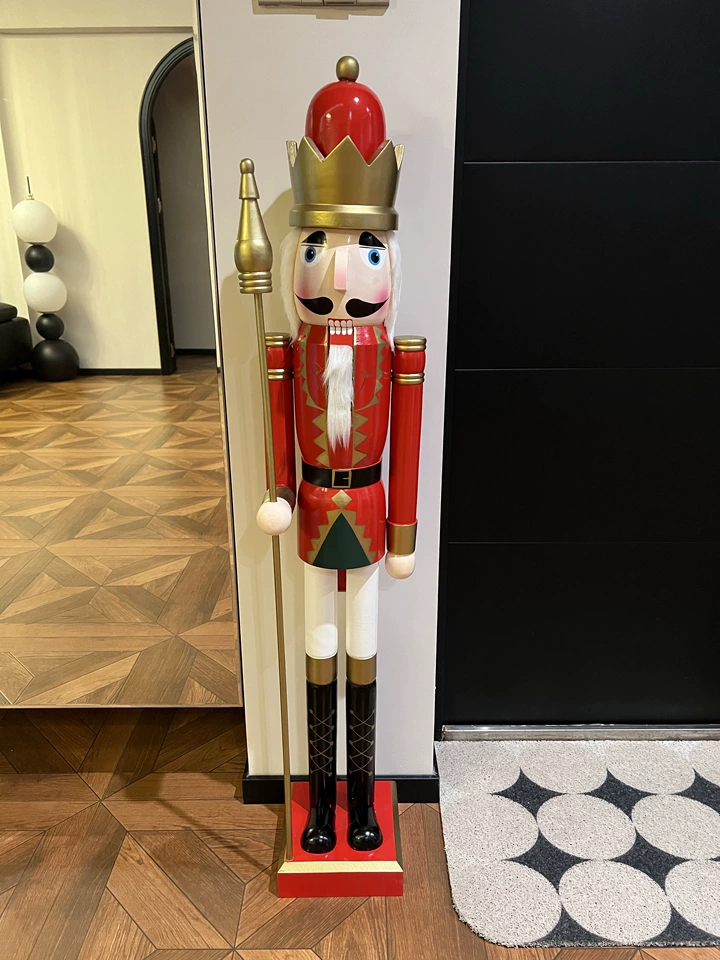Nutcracker Figurine - ของตกแต่งร้านกาแฟ ตุ๊กตานัทแครกเกอร์ทหาร ขนาด 120 ซม. ของตกแต่งสไตล์นอร์ดิก